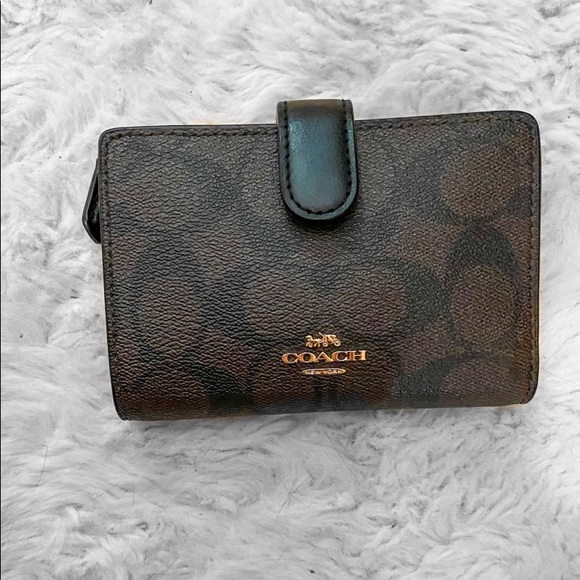 Coach small wallet - Picture 1 of 5
